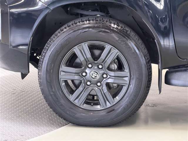 Toyota Hilux 8
