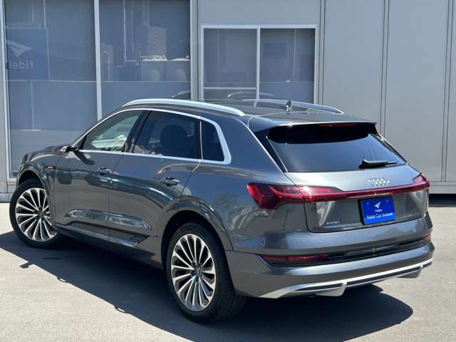 Audi e-tron 11