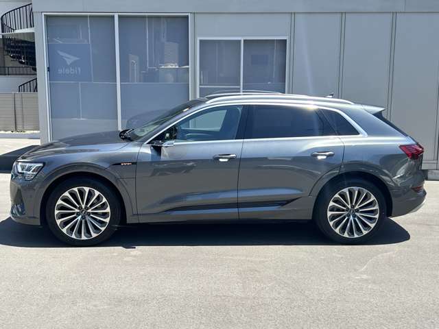 Audi e-tron 8