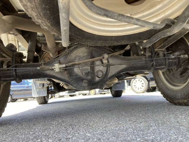 Mazda Bongo Truck 3
