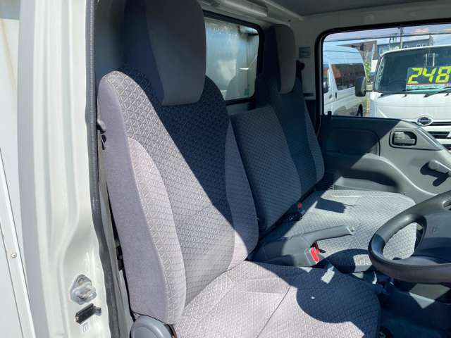 Isuzu Elf 10
