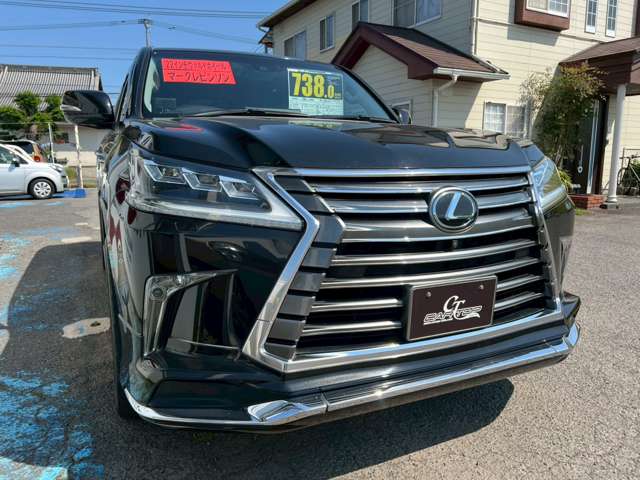 Lexus LX 6
