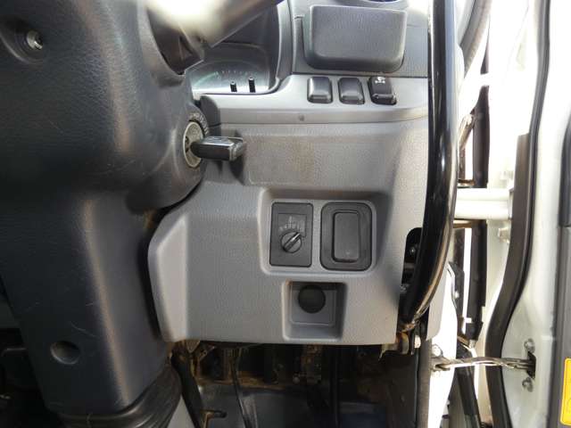 Mitsubishi Fuso Canter 11