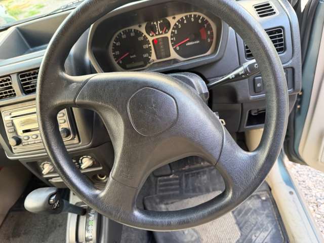 Mitsubishi Pajero Mini 11