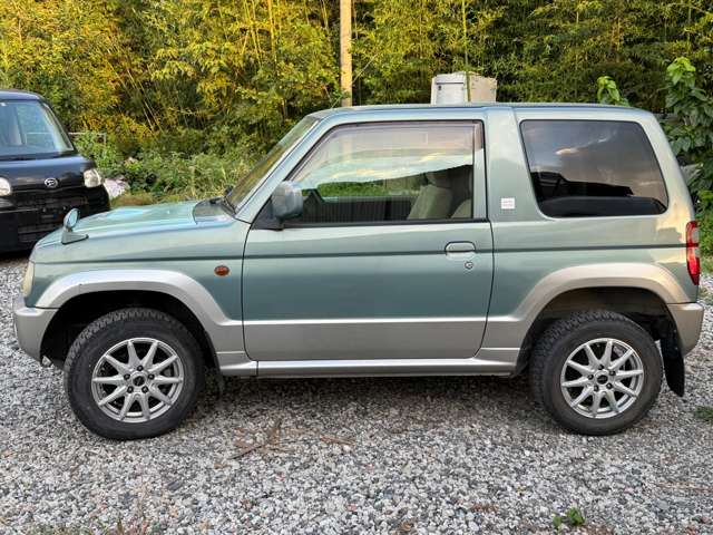 Mitsubishi Pajero Mini 4