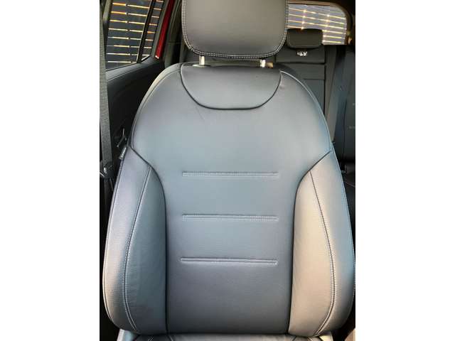 Mercedes-Benz GLB 11