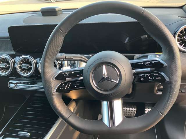 Mercedes-Benz GLB 8