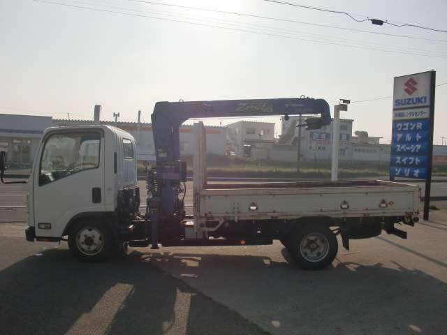 Isuzu Elf 4