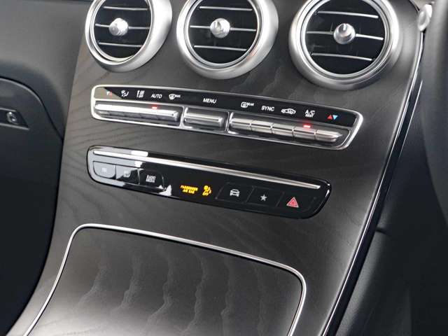 Mercedes-Benz GLC 11