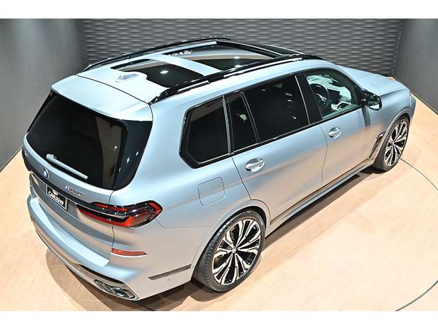 BMW X7 9