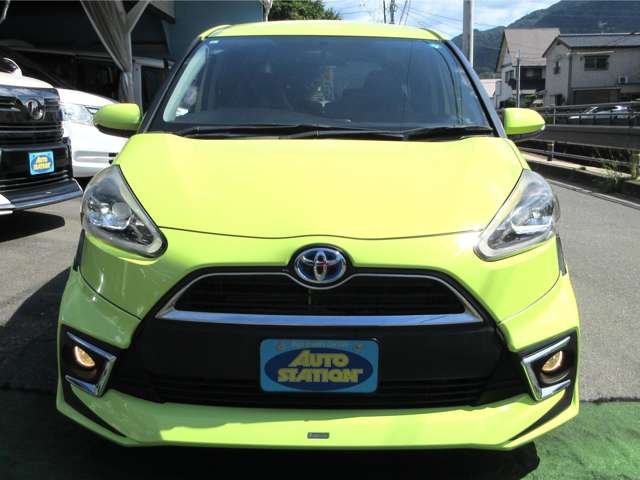 Toyota Sienta 2