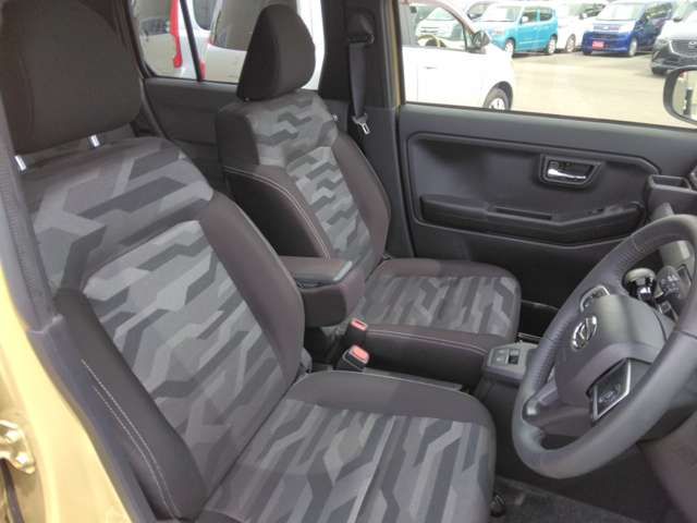Daihatsu Taft 6