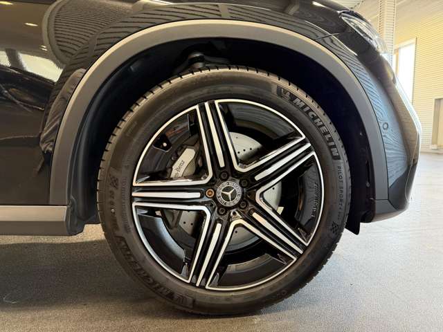 Mercedes-Benz GLC 8