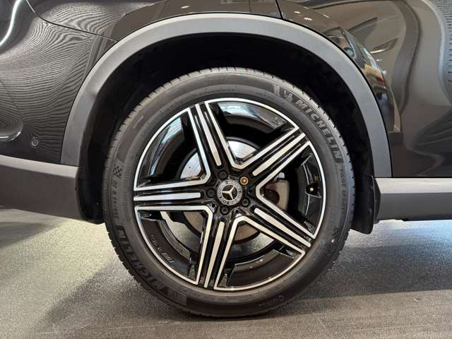 Mercedes-Benz GLC 9