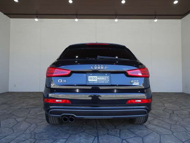 Audi Q3 12
