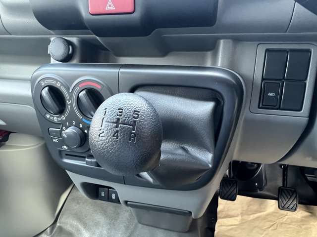 Suzuki Every 11