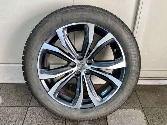 Lexus RX 6