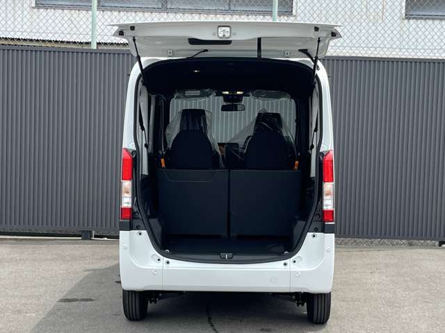 Honda N-VAN 9