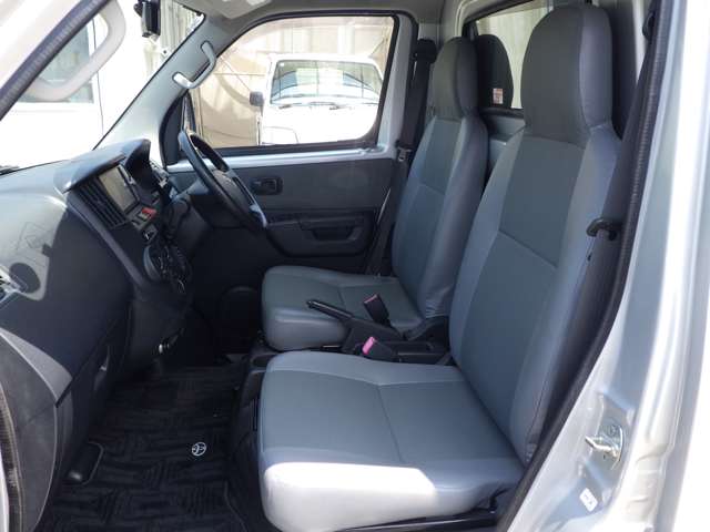 Toyota Light Ace Truck 11