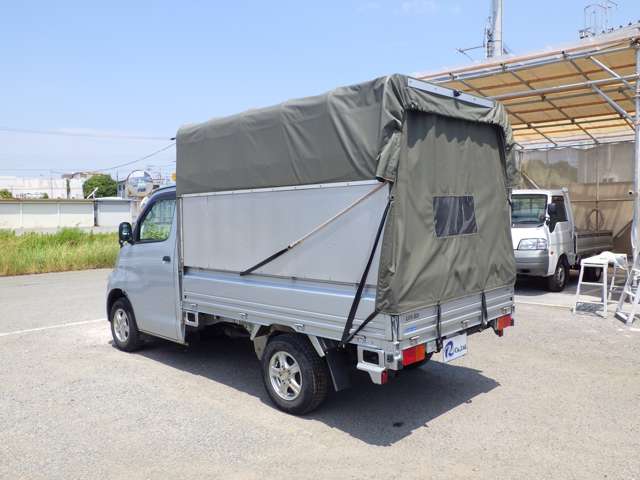 Toyota Light Ace Truck 2