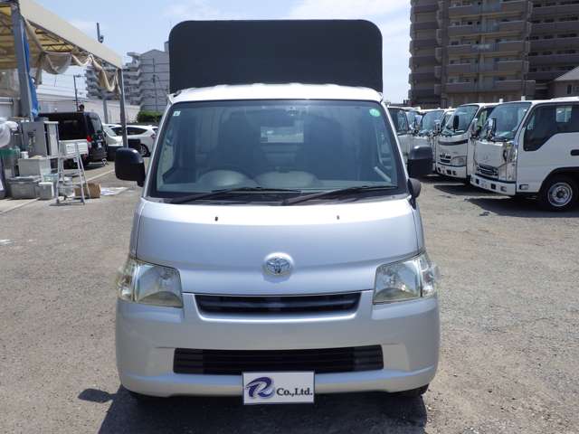 Toyota Light Ace Truck 4