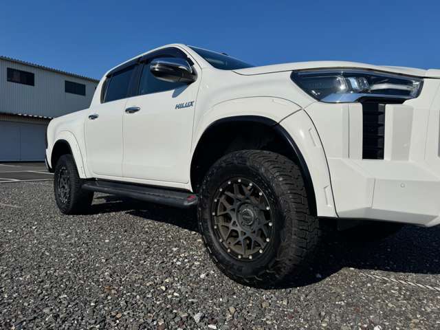 Toyota Hilux 9