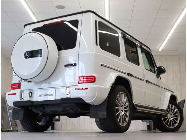 Mercedes-Benz G-Class 2