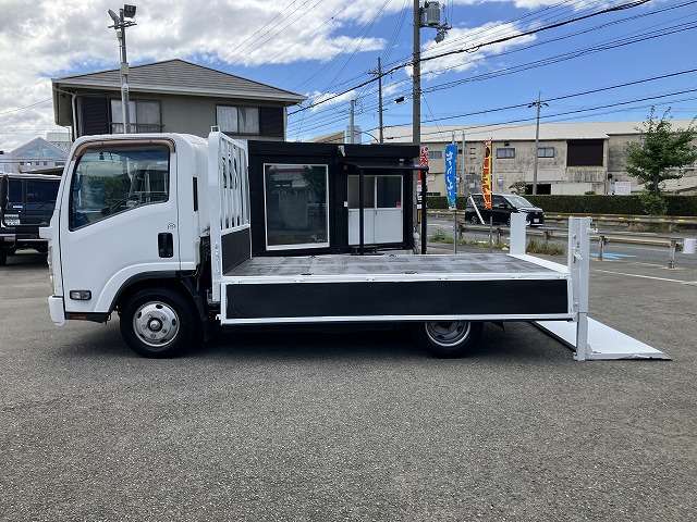Isuzu Elf 11
