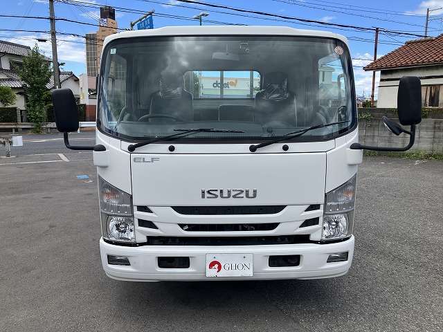 Isuzu Elf 2