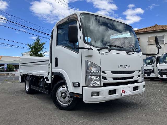 Isuzu Elf 3