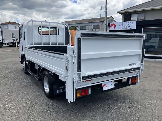 Isuzu Elf 6