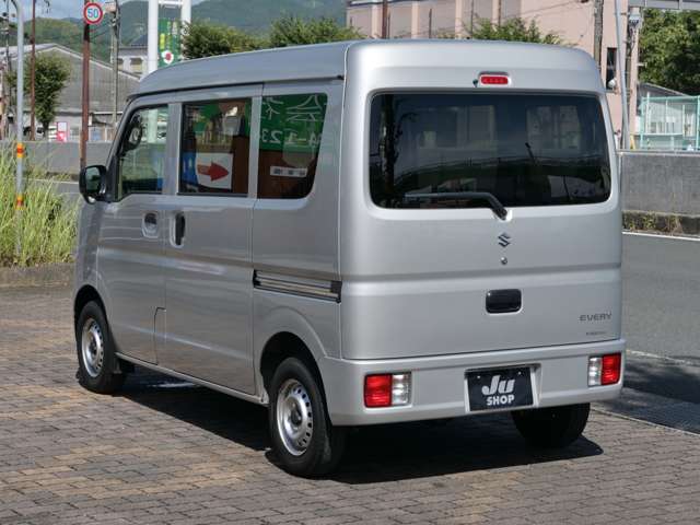 Suzuki Every 11