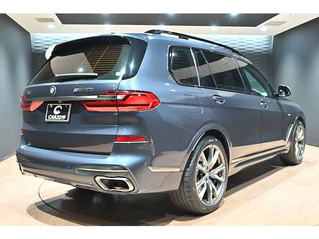 BMW X7 2