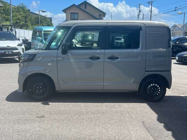 Suzuki Spacia Base 8