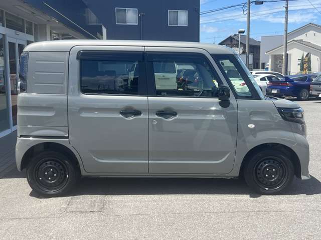 Suzuki Spacia Base 9
