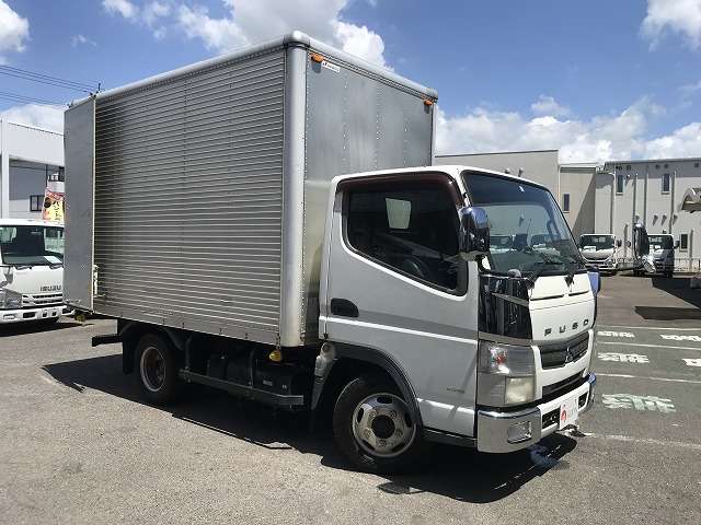 Mitsubishi Fuso Canter 11
