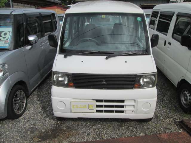 Mitsubishi Minicab Van 2