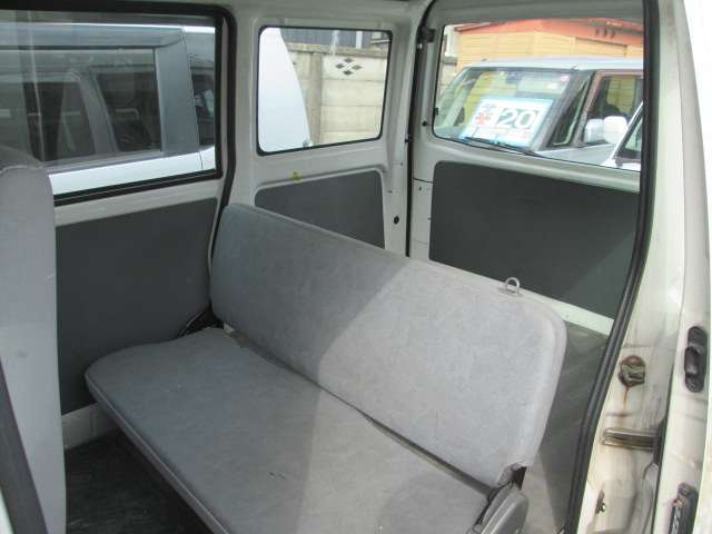Mitsubishi Minicab Van 7