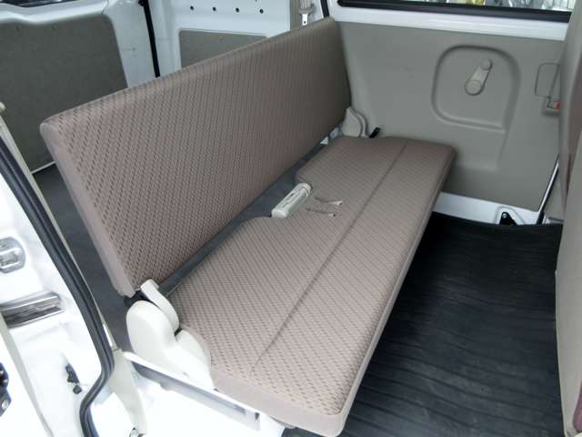 Nissan NV100 Clipper 11