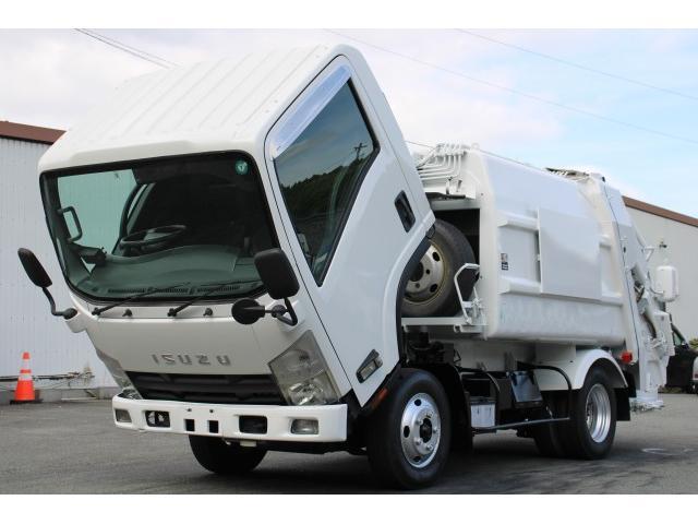 Isuzu Elf 7