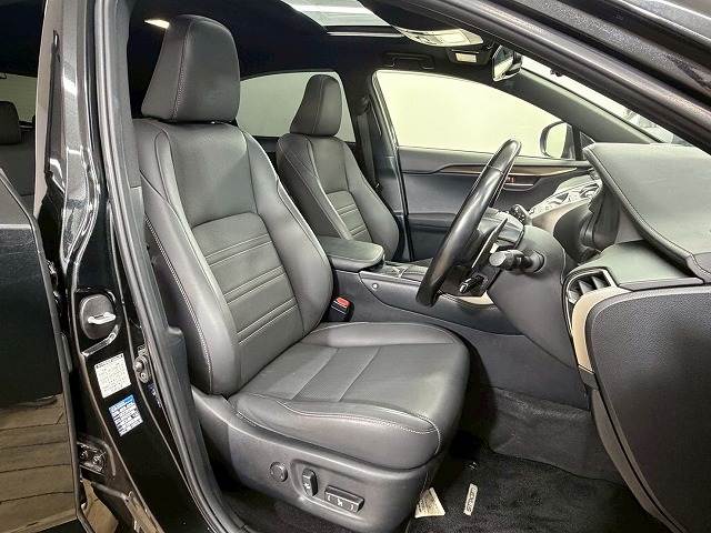Lexus NX 5