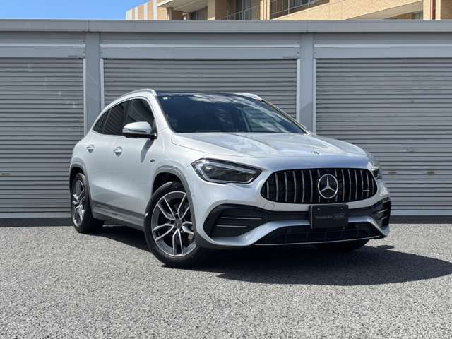 Mercedes-Benz GLA-Class 9