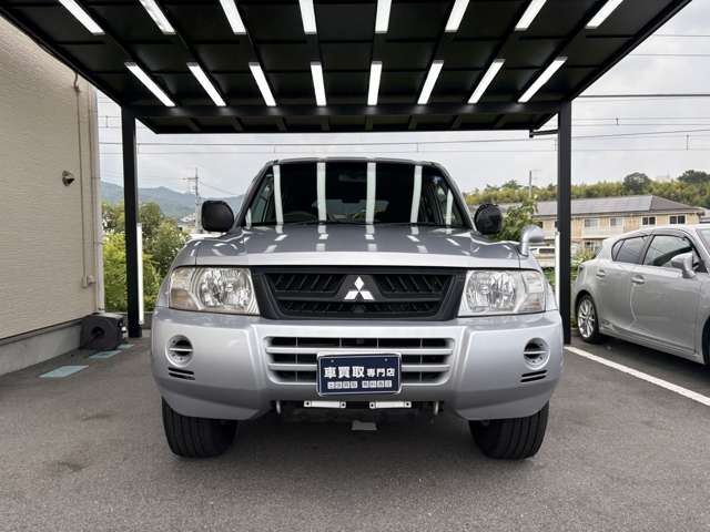 Mitsubishi Pajero 6