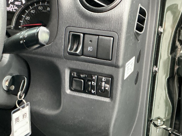 Suzuki Jimny 12