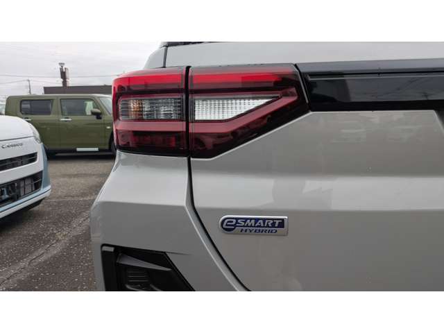 Daihatsu Rocky 12