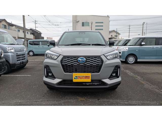 Daihatsu Rocky 5