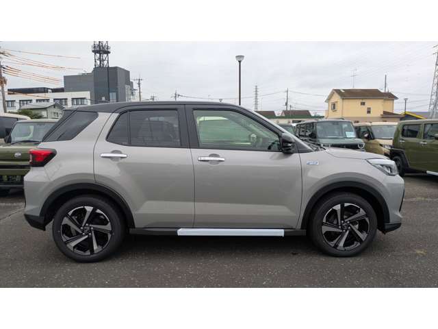 Daihatsu Rocky 8
