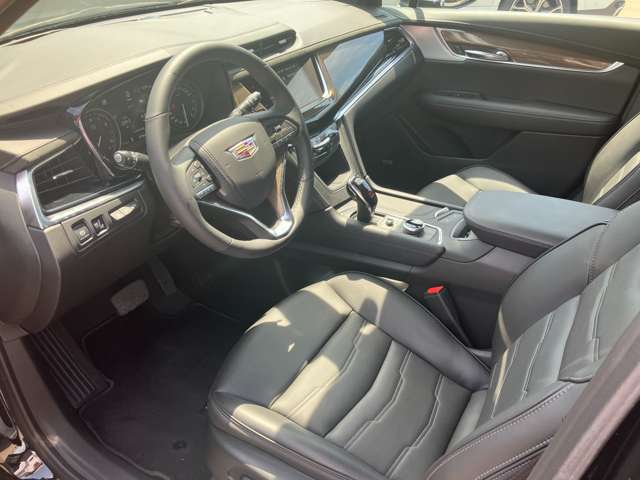 Cadillac XT6 12