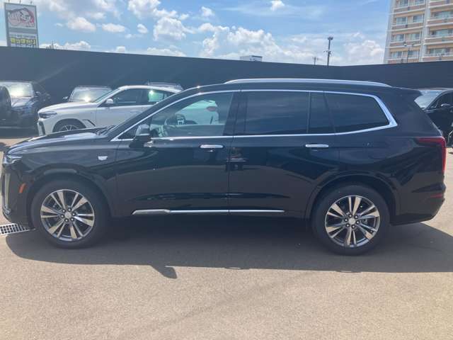 Cadillac XT6 8