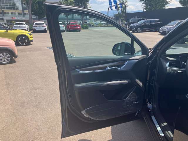 Cadillac XT6 9